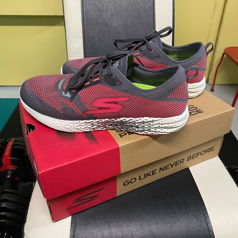 Women’s Skechers Sneakers